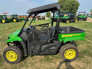 2023 John Deere XUV 590M