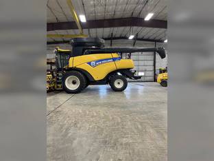 2013 New Holland CR8080
