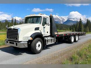 2013 Mack GRANITE GU533