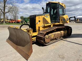 John Deere 750J LT