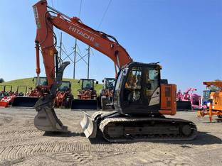 2017 Hitachi ZX135US-6