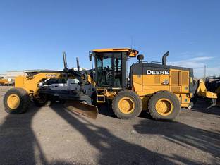 2020 John Deere 772G