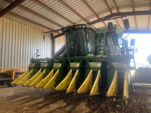 2018 John Deere CP690