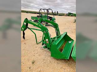 2019 John Deere 220R