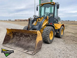 2015 John Deere 324K