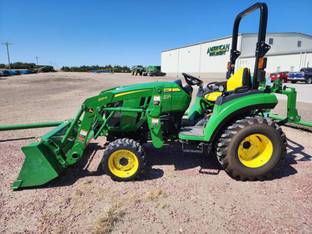 2020 John Deere 2032R