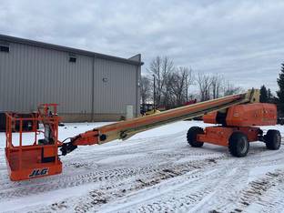 2017 JLG 800S