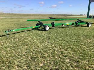 2023 Unverferth 30' Head Trailer