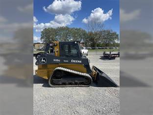 2020 John Deere 325G