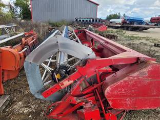 Massey-Ferguson 9750