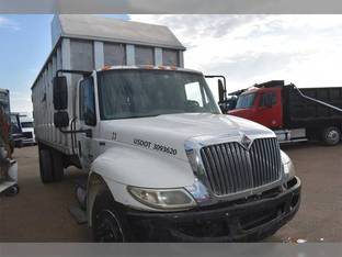 2009 International DURASTAR 4400