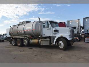 2013 Freightliner CORONADO 122