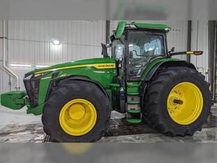 2022 John Deere 8R 370