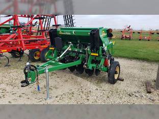 2023 Great Plains 606NT