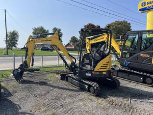 2023 New Holland E26B