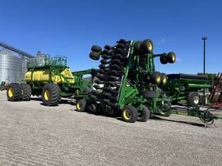 2022 John Deere N560