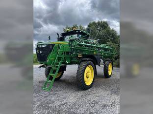 2021 John Deere R4044