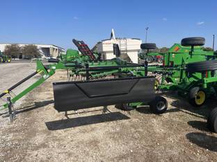 2023 John Deere RR2211