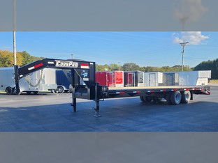 2024 CORNPRO 30' Gooseneck