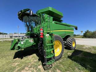 2022 John Deere S770