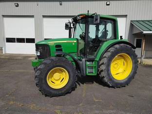 2011 John Deere 6330 Premium
