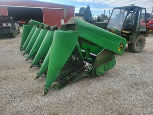 2001 John Deere 693