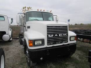 2005 Mack CHN613