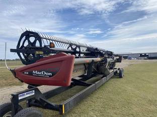 2015 MacDon Industries FD75S