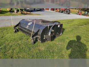 2010 John Deere BP72