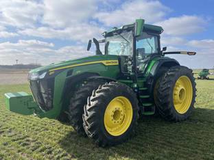 2023 John Deere 8R 370