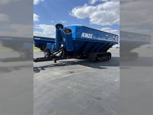 2022 Kinze 1721