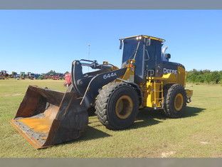 2019 John Deere 644K