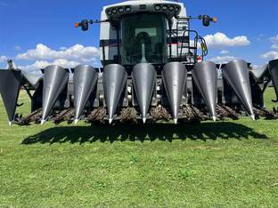 2017 Gleaner 3308
