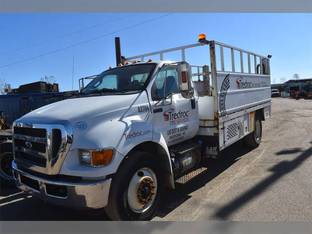 2013 Ford F750