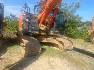2018 Hitachi ZX245US LC-6