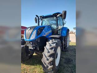 2023 New Holland T7.210