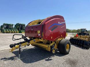 2022 New Holland ROLL-BELT 560