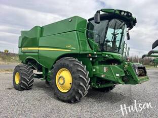 2023 John Deere S780