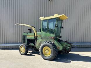 1976 John Deere 5400
