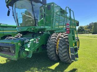 2022 John Deere S760