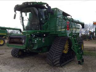 2023 John Deere S790