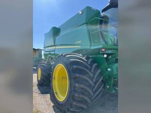2023 John Deere S790