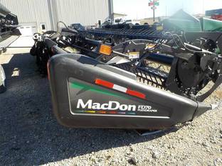 2010 MacDon Industries FD70
