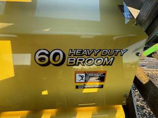 John Deere 60 HD Broom