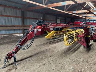 2018 New Holland 216