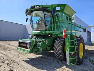 2023 John Deere S780