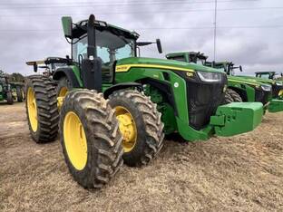 2022 John Deere 8R 340