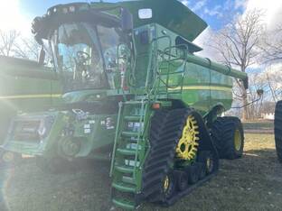 2023 John Deere S780