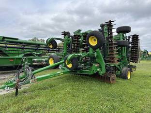 2023 John Deere 2660VT