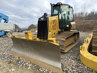 2022 Caterpillar D2 LGP